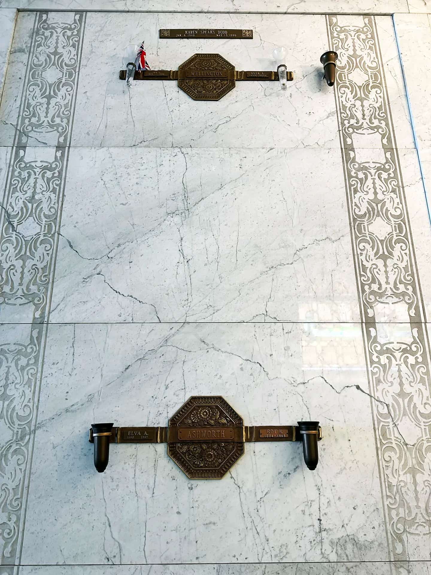 Showcasing Love and Legacy: A Guide to Pet Funeral and Memorial Services in Salt Lake City, Utah